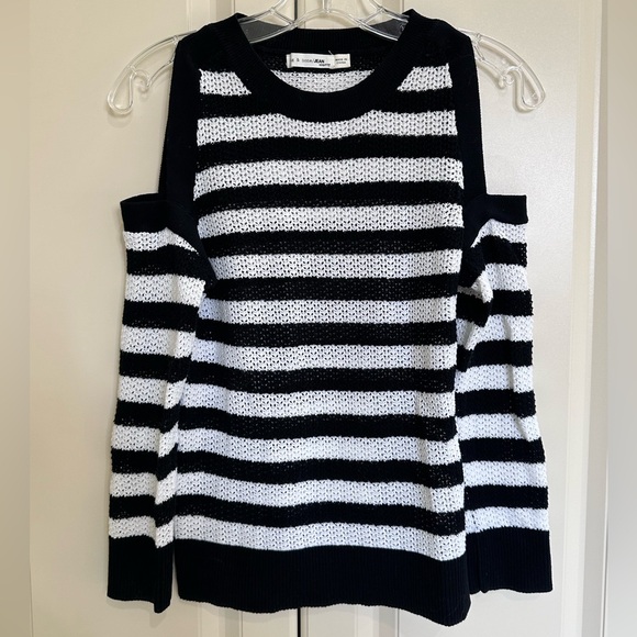 Rag & Bone Black and White Open Shoulder Sweater Size XXS - Picture 2 of 6